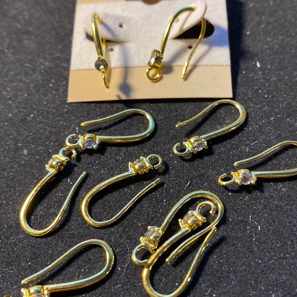 Findings: 5 pairs Rhinestone Earring Wires